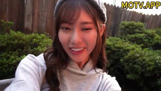 邪恶二人组下药迷翻美女同事_屁眼灌入润滑剂穿上黑丝开操